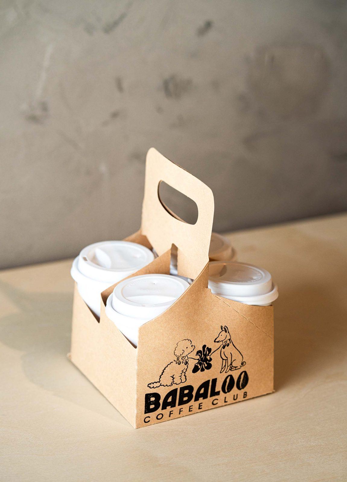 Babaloo pastry box with a handle